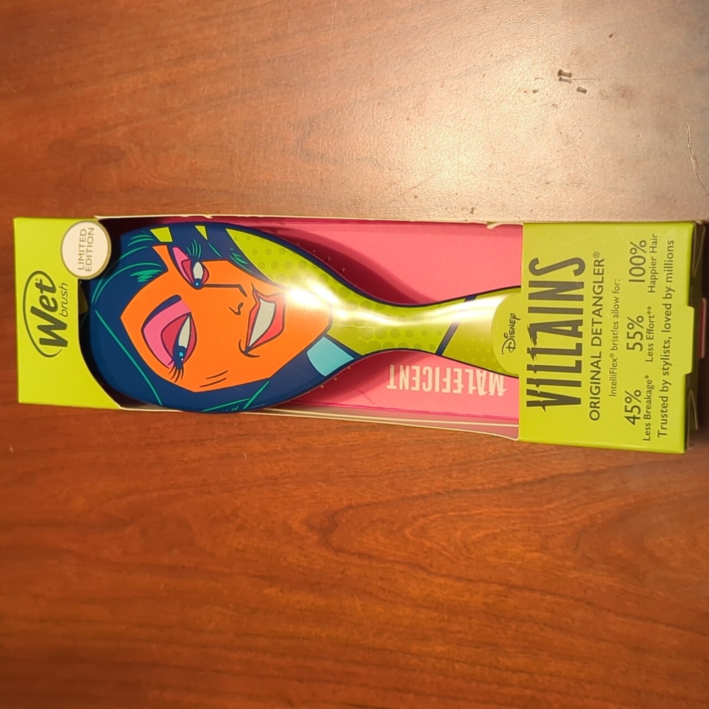 Limited Edition Wet Brush Disney Villains- Maleficent